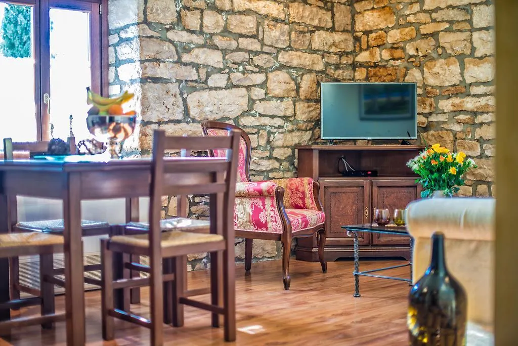 Aparthotel Katalyma 828 Kanfanar Croatia